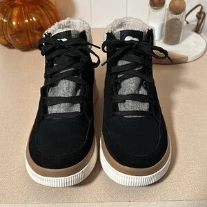 Sorel Waterproof Ladies Boot- Size 9